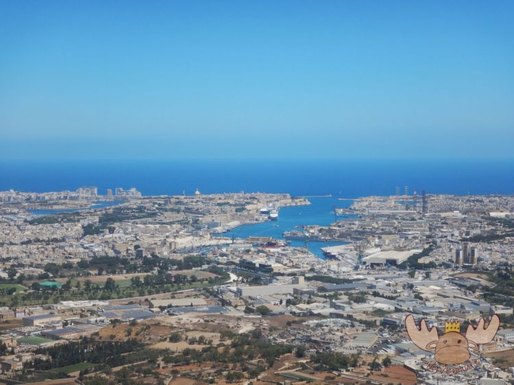 Blick aus dem Flugzeug auf Valletta | View from the plane to Valletta