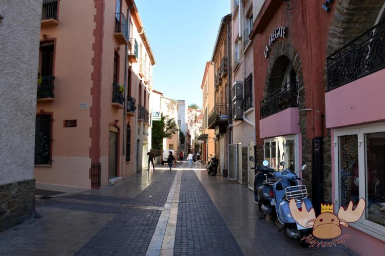 Enge Gasse am äußeren Rand der Altstadt - Narrow street at the outer edge of the old town
