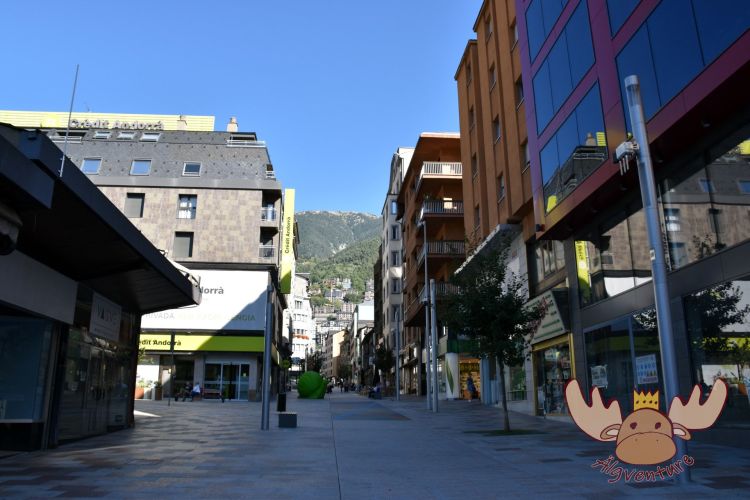 Einkaufsstraße in Andorra la Vella
