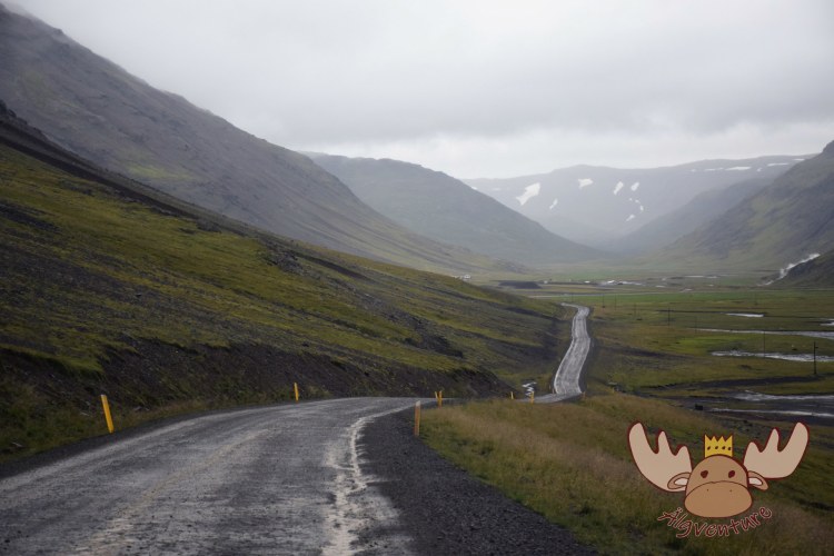 Vestfirðir | Gerade die Straßen auf der Südseite der Halbinsel sind meistens nicht asphaltiert. - The roads on the south side of the peninsula in particular are mostly not asphalted.