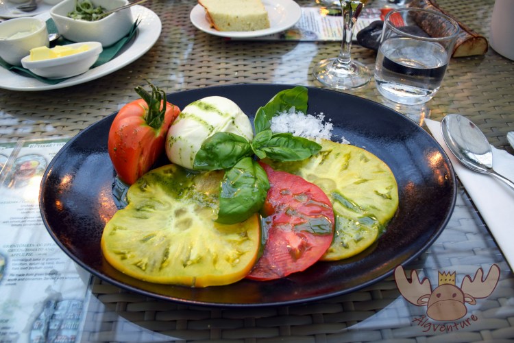 Friðheimar | Dies ist das Resultat der Arbeit Friðheimars und kann im angeschlossenen Restaurant verkostet werden. - This is the result of Friðheimar's work and can be tasted in the attached restaurant.