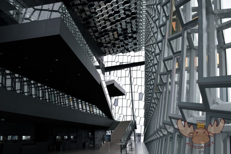 Reykjavik | Das 2011 neueröffnete Opern- und Konzerthaus Harpa in der isländischen Hauptstadt Reykjavik - The Harpa Opera and Concert House in the Icelandic capital Reykjavik, reopened in 2011.