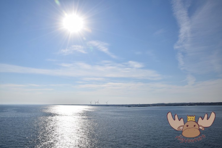 Hirtshals | Hafeneinfahrt mit der MS Norröna - Harbour entrance with the MS Norröna